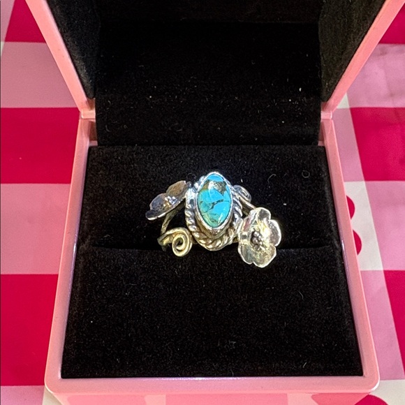 sterling Jewelry - Sterling Silver and Bronzed Turquoise Stone Flower Ring sz 7